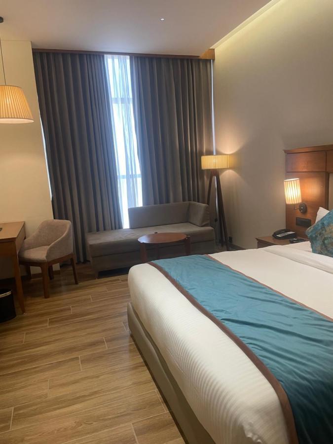 Hotel Sayaji Morbi Zewnętrze zdjęcie